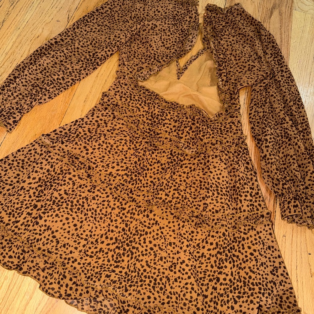 Leopard Print Ruffle Dress - Picture 4 of 4